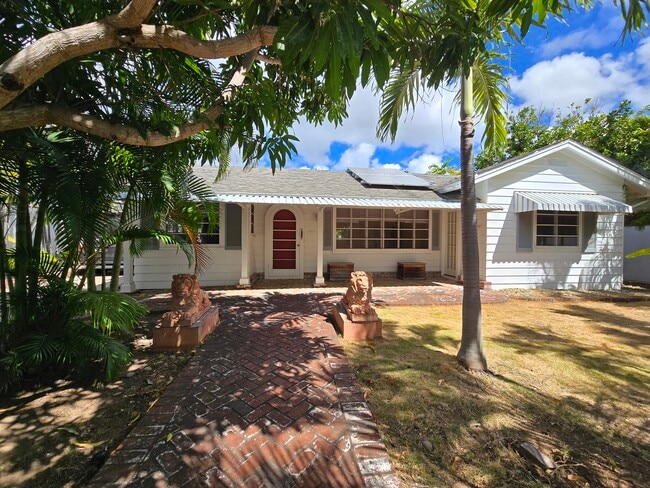 Photo - 4526 Aukai Ave House