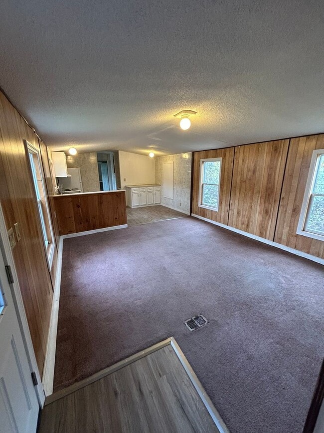 Building Photo - 24 Booker Ln