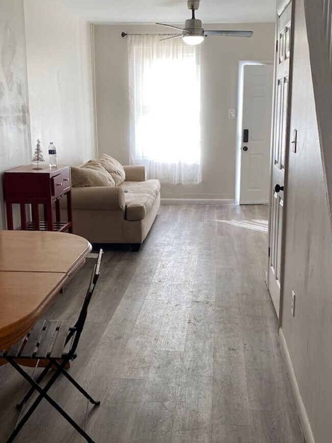 Foto del edificio - 3 br, 1 bath House - 1237 OLEY ST