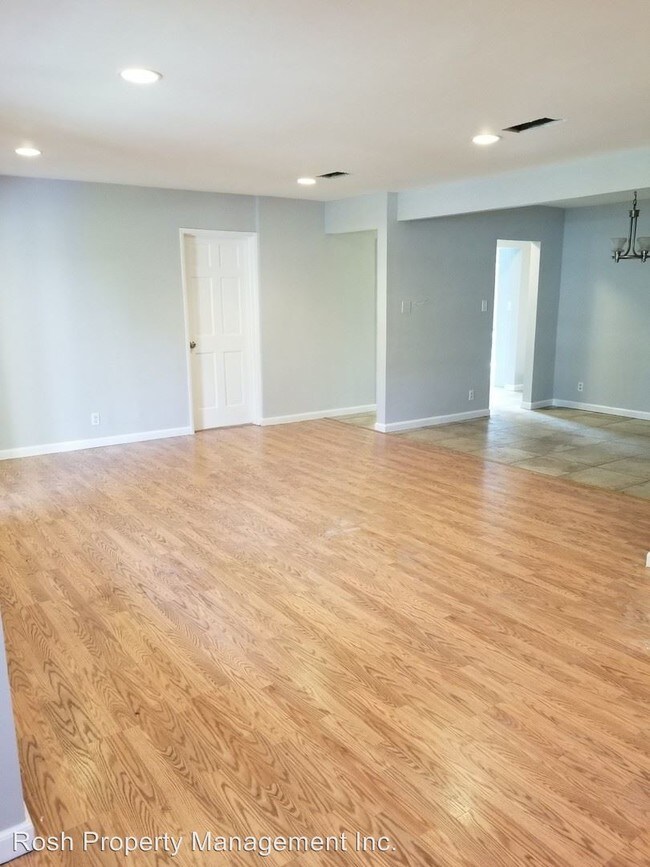 Building Photo - 3 br, 2 bath House - 1703 Alvira St