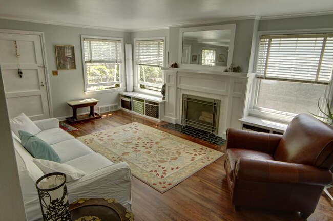 Foto del edificio - 5417 48th Ave SW