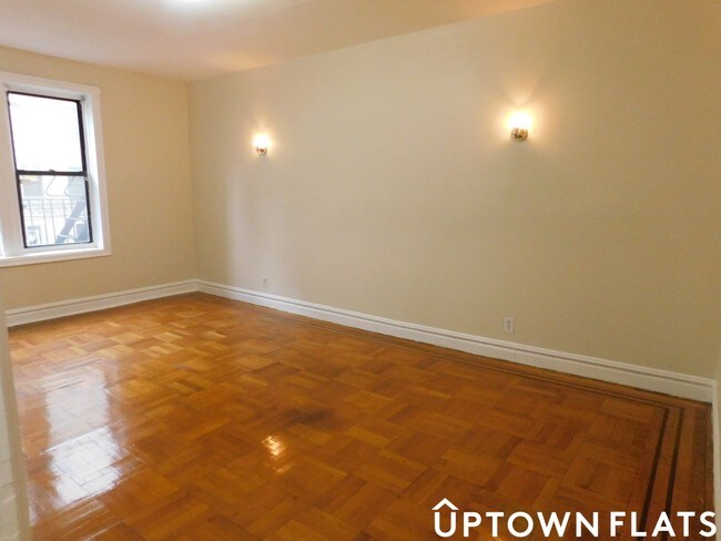 Foto del edificio - 2079 Wallace Ave