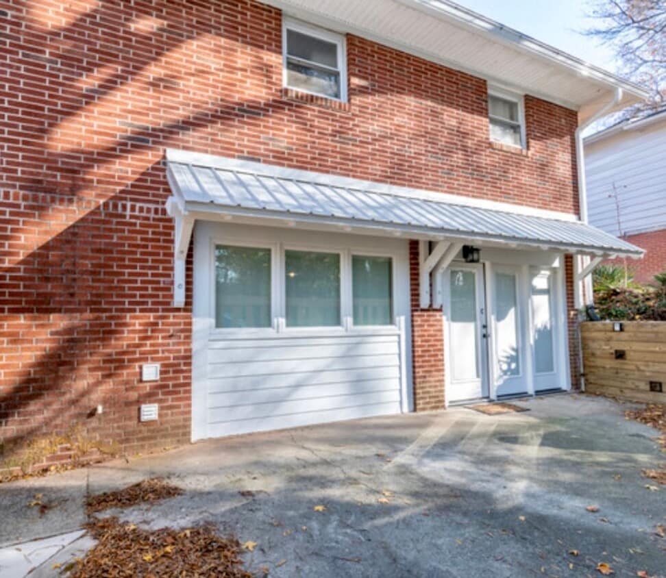 Photo - 2204 Fayetteville St