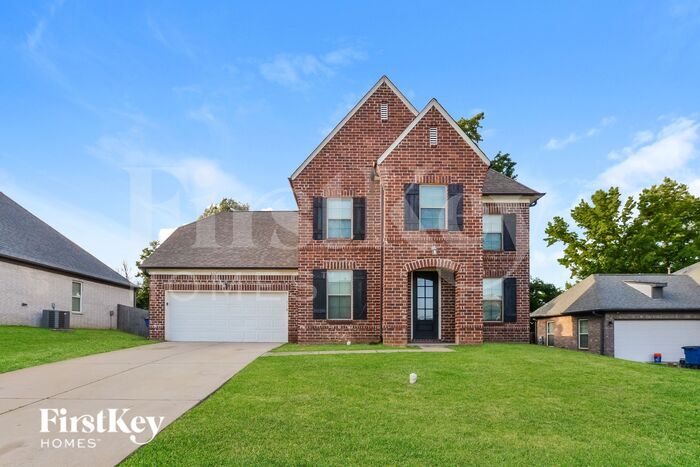 Foto principal - 6362 Garrison Ln