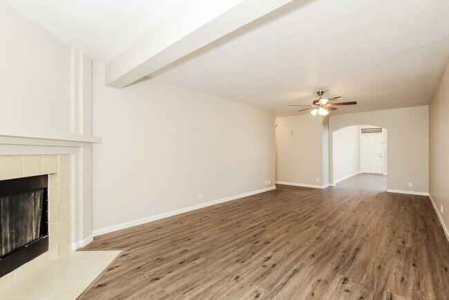 Building Photo - 23837 N 40th Dr