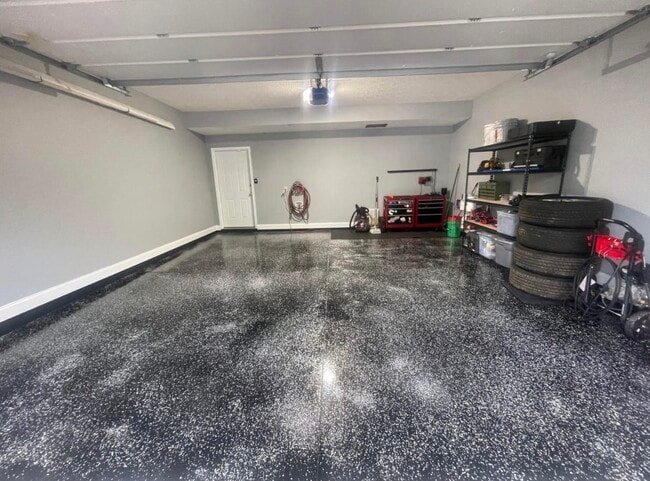 Foto del edificio - 2690 Gardenia Ave