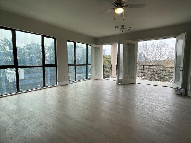 Foto del edificio - 2727 Houston Ave