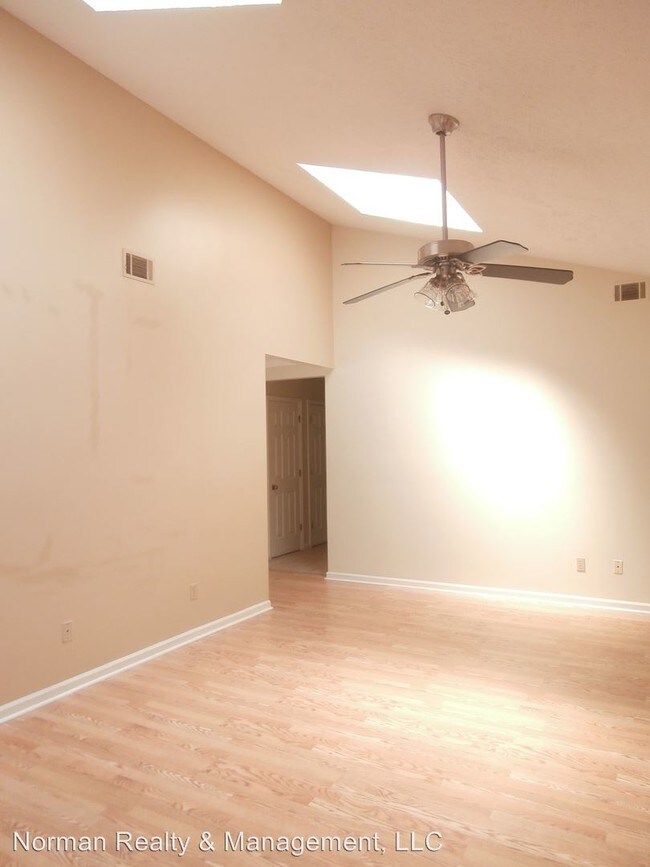 Building Photo - 4 br, 2 bath House - 513 Wellington Way