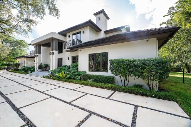 Foto del edificio - 11200 SW 60th Ave