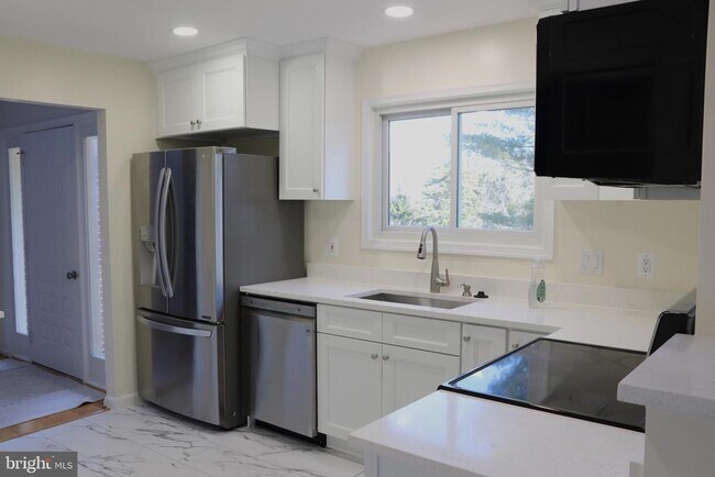 Foto del edificio - 4507 Highland Green Ct