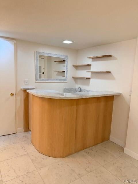 Foto del edificio - 14106 Dickens St