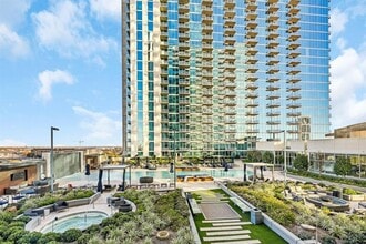 Building Photo - 5925 Almeda Rd