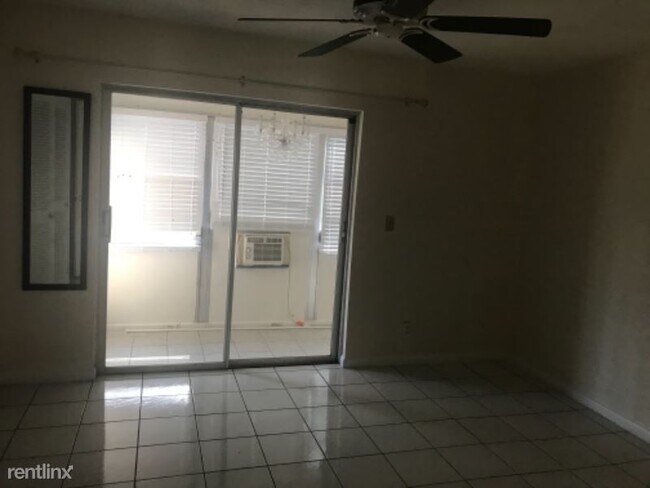 Foto del edificio - 1 br, 1 bath Condo - 198 Coventry I