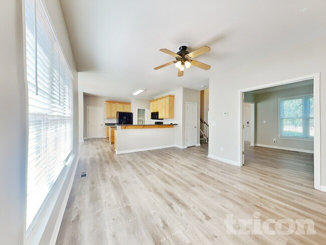 Foto del edificio - 10214 Blackstock Rd