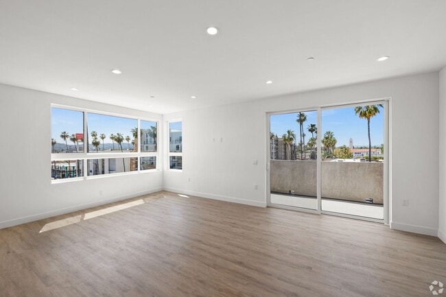 Building Photo - Large 1 bedroom - 404