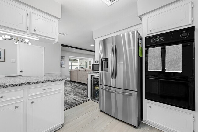 Foto del edificio - 25418 Tuckahoe Ln