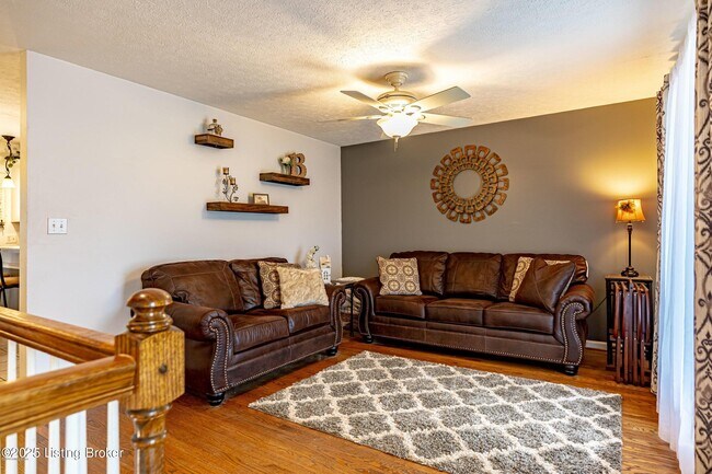 Building Photo - 11604 Leemont Dr