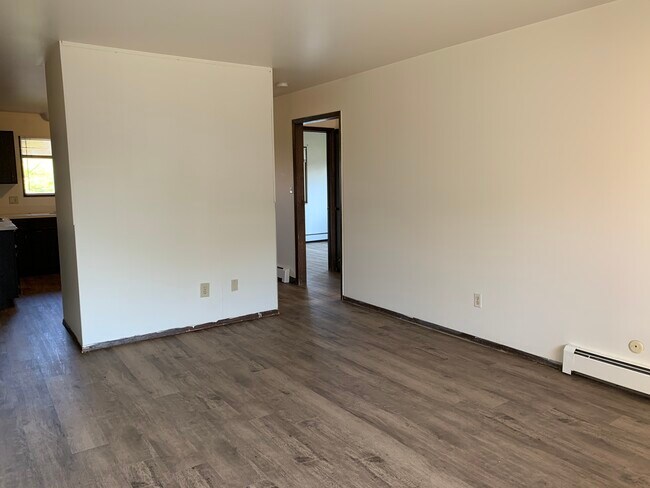 Building Photo - 1721 Palm Dr
