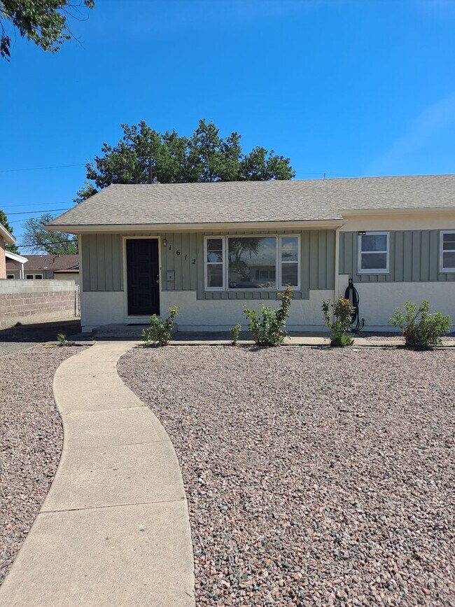 Building Photo - 1612 Garwood Dr