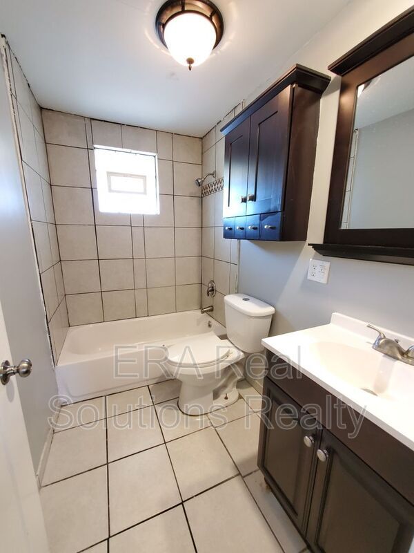 Building Photo - 301 S Napoleon Ave