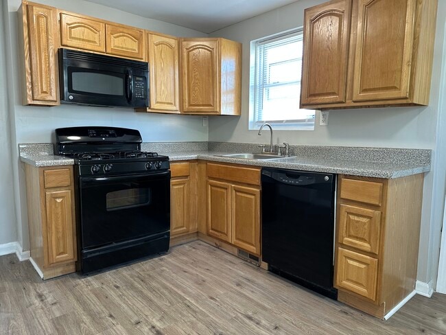 Building Photo - 501 Green St