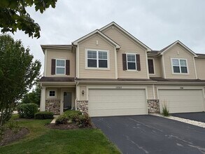 Building Photo - 1282 Newport Cir