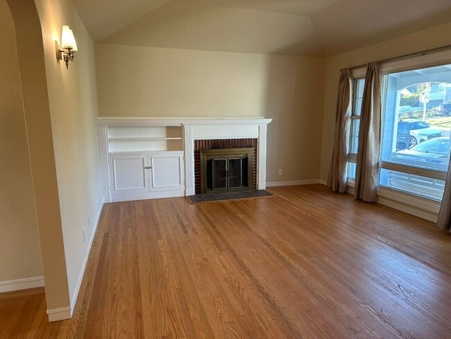 Photo - Epic REA - Great Home w/2 BR/1 BA Plus Bonus Loft in Mills Park Neighborhood