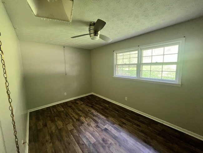 Building Photo - 89 Page Cir