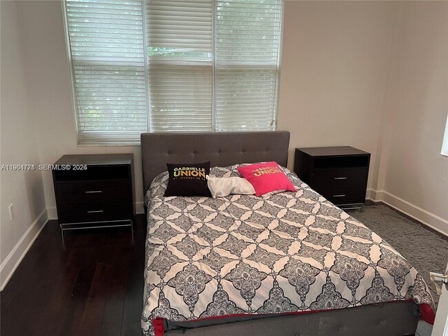 Building Photo - 1342 Drexel Ave