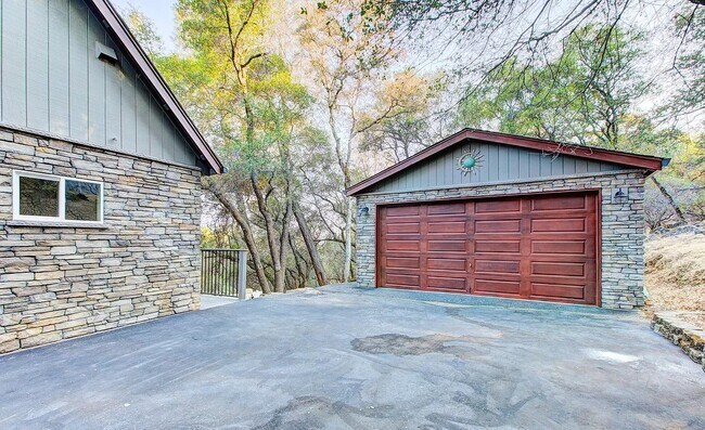 Foto del edificio - 14168 Sun Forest Dr