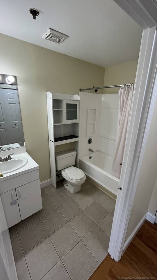 Foto del edificio - 9 Saint Joseph St