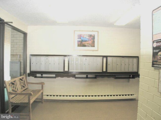 Foto del edificio - 15101 Glade Dr