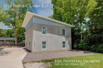 Building Photo - 5053 Park Ave S