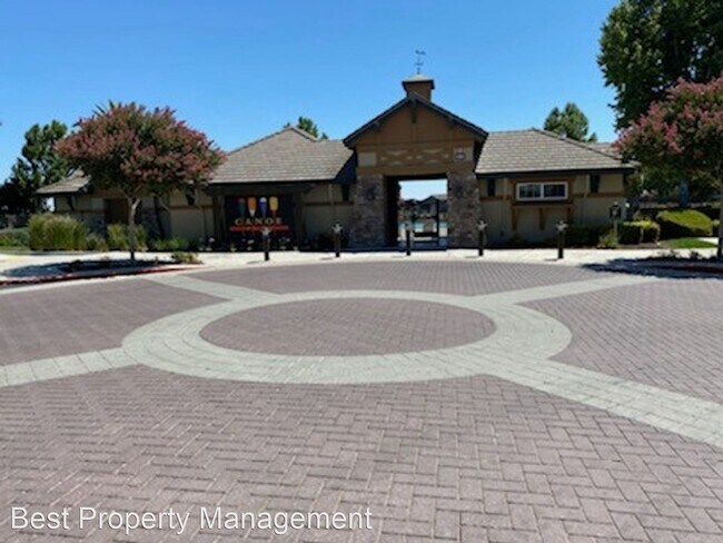Foto del edificio - 3 br, 2 bath House - 1537 Sycamore Dr