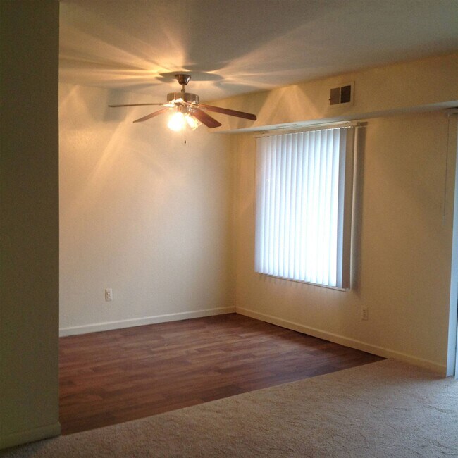 Foto del edificio - Merriman Woods Apartments