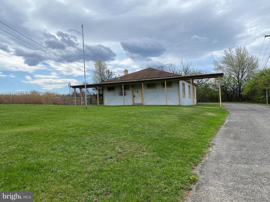 705 S Spring Garden St, Carlisle, PA 17013 House Rental in Carlisle