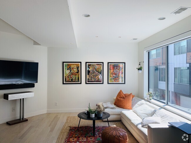 Living room - 3336 Tejon St
