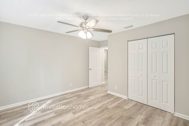 Foto del edificio - 5754 Lincoln Cir E