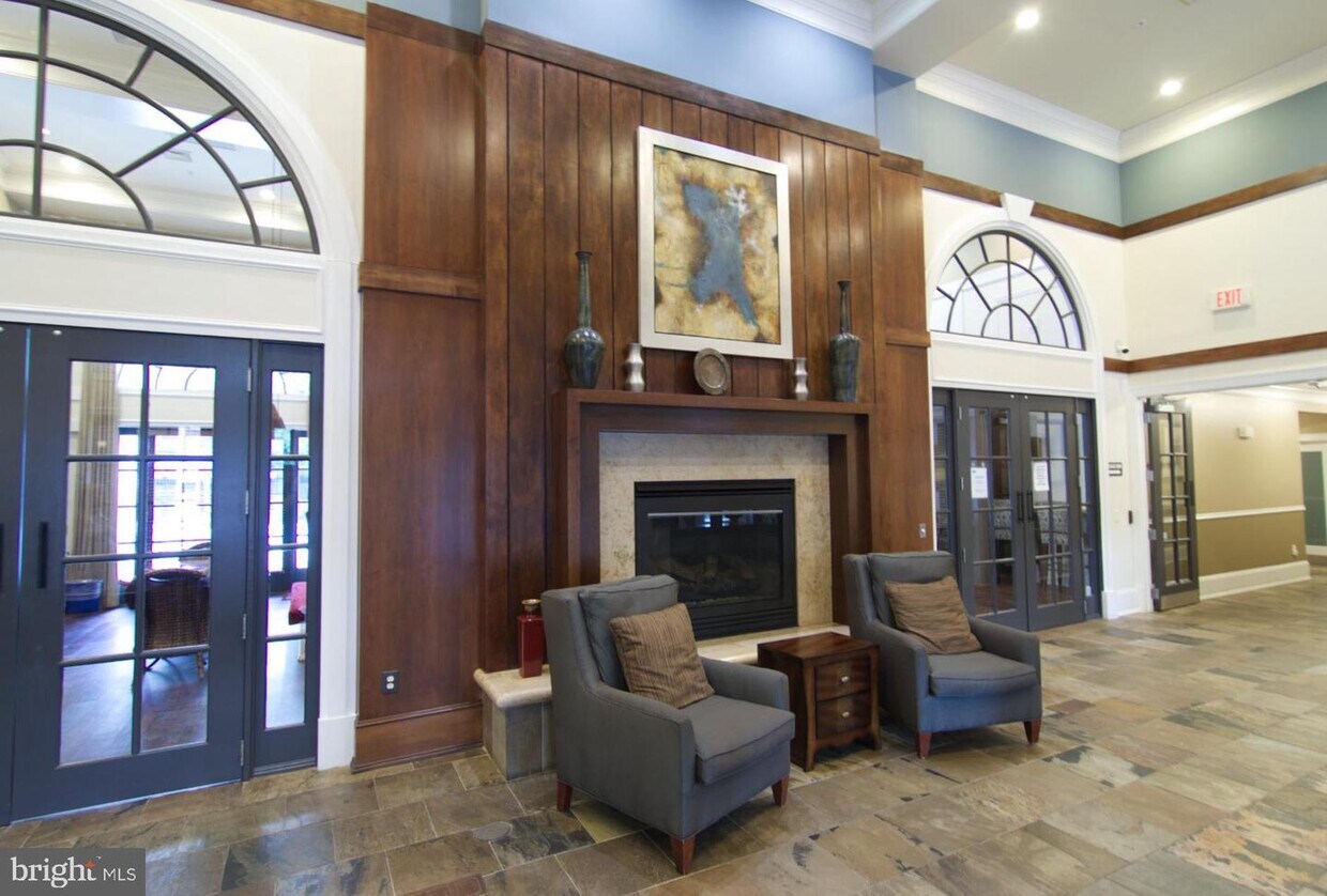 2055 26th St S Unit 5306, Arlington, VA 22206 Room for Rent in