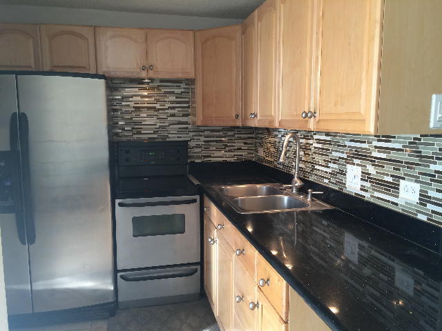 Building Photo - To register for the showing time, note the 4 digit code: 5606 and click "APPLY NOW."(mobile:orang...