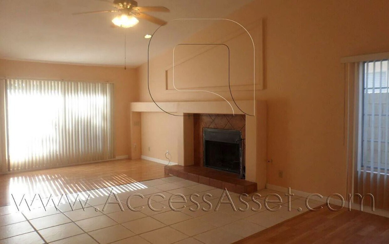 Foto principal - Great Single Story 3 Bed/2 Bath Home In Ca...