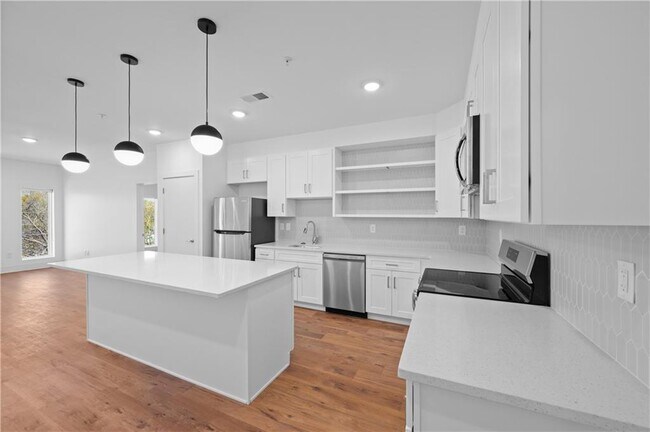 Foto del edificio - 456 Flat Shoals Ave SE