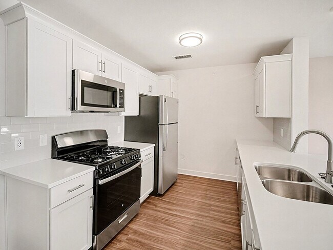 Building Photo - The Grove Apartment Homes