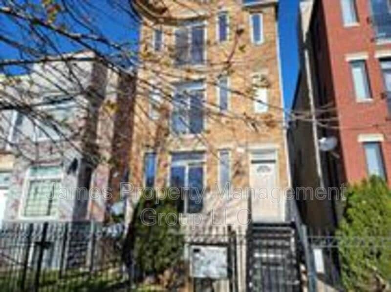 Primary Photo - 3112 W Monroe St