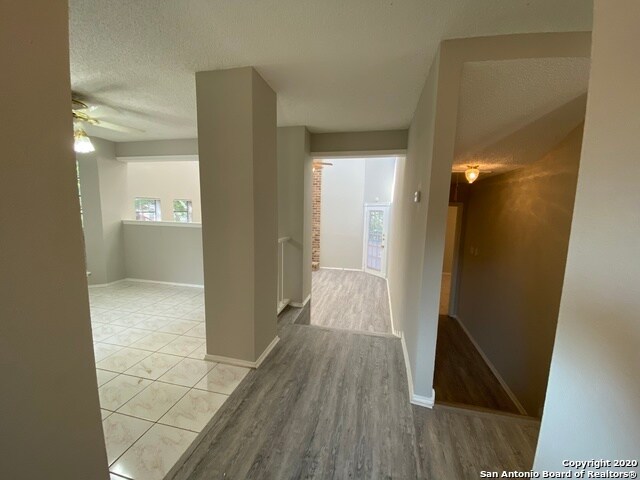 Foto del edificio - 4931 Timber Wind