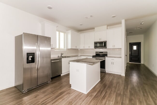 Building Photo - Sunterra community in Katy TX