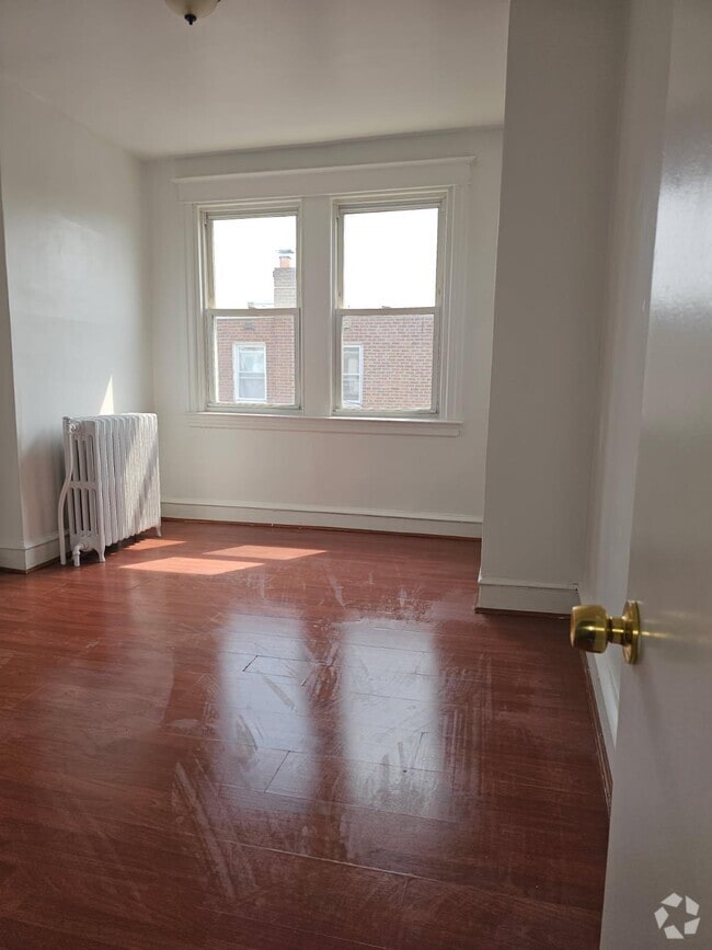 Building Photo - 1086 Alcott St