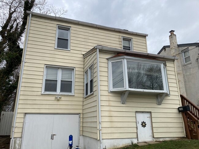 Building Photo - 106 Smyrna Ave