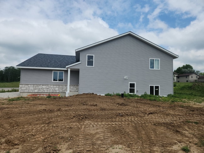 Building Photo - 5981 Hanson Ct