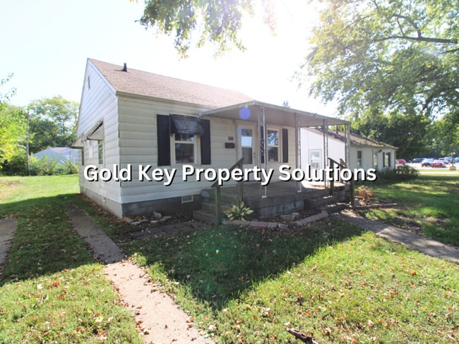 Building Photo - 2 BR 1 BA House with Covered Front Porch (...